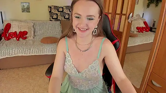 Snapshot of VeronikaVel chatting on July 5, 4:19 am VeronikaVel online show from July 5, 4:19 am