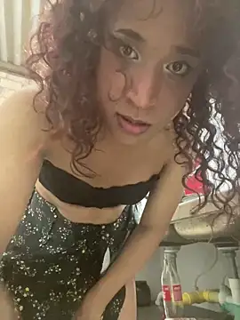 Snapshot of zahrivk1 chatting on December 10, 7:26 am zahrivk1 online show from December 10, 7:26 am