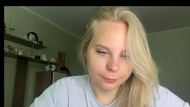 Snapshot of Thalia__Star chatting on June 16, 8:06 am Thalia Star online show from June 16, 8:06 am
