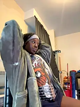 choclatepeaach online show from October 31, 2:40 pm