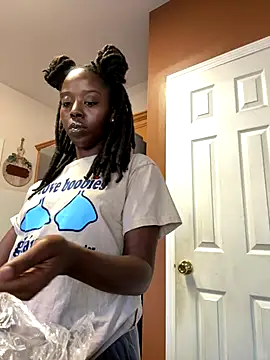 choclatepeaach online show from November 1, 8:33 pm