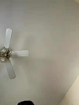 choclatepeaach online show from November 2, 3:03 pm