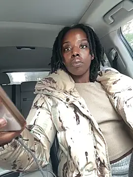 choclatepeaach online show from December 22, 6:05 pm