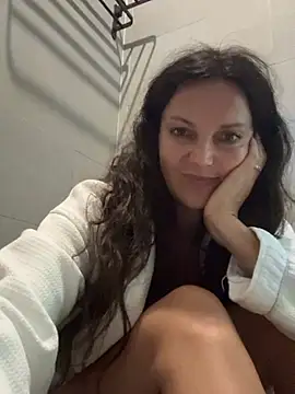 Snapshot of -OLYA- chatting on July 18, 7:34 am -OLYA- online show from July 18, 7:34 am