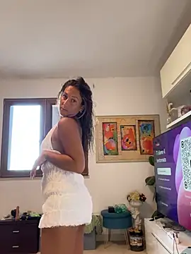 Snapshot of feetqueen96 chatting on June 30, 4:19 pm feetqueen96 online show from June 30, 4:19 pm