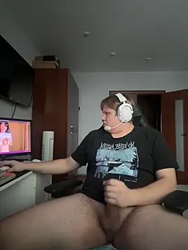 Snapshot of big_boy163 chatting on November 30, 8:18 am big boy163 online show from November 30, 8:18 am