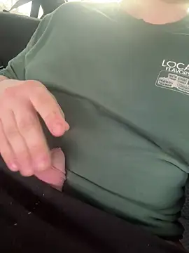 Snapshot of big_boy163 chatting on March 25, 10:32 am big boy163 online show from March 25, 10:32 am