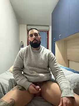Snapshot of Gioeltoro89 chatting on March 4, 8:38 pm Gioeltoro89 online show from March 4, 8:38 pm