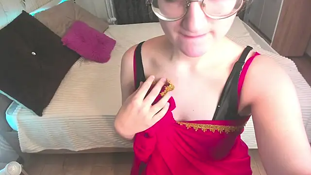 Miss Elsa  online show from January 25, 7:06 am