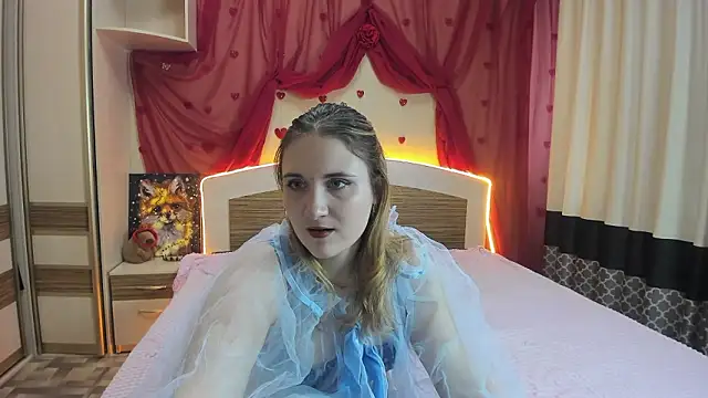 Snapshot of Miss_Elsa_ chatting on March 26, 4:29 am Miss Elsa online show from March 26, 4:29 am