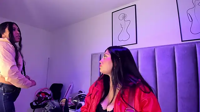 Laiia Page online show from December 17, 12:44 pm