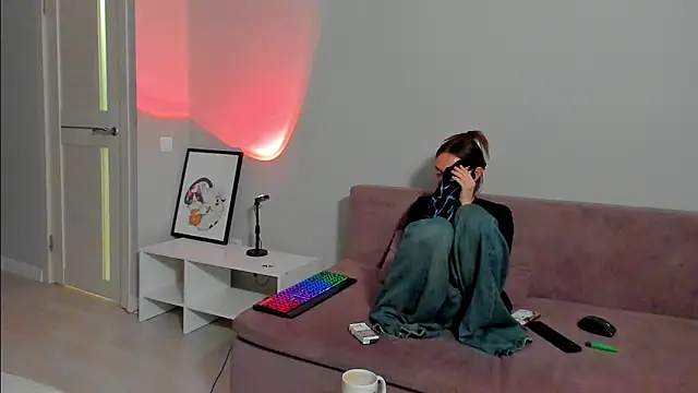 EllaSky xoxo online show from January 25, 4:35 pm