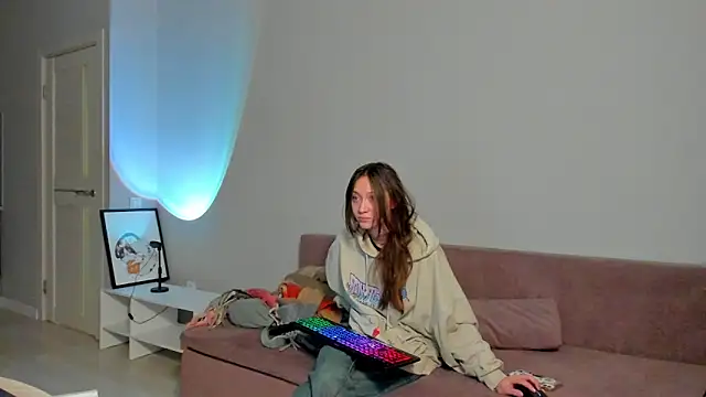 EllaSky xoxo online show from February 5, 3:45 am