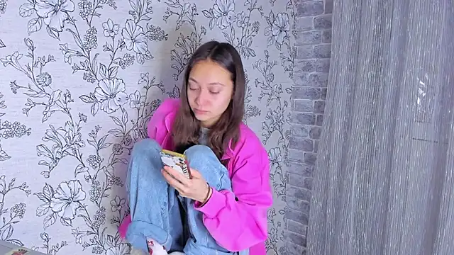 EllaSky xoxo online show from November 10, 9:47 pm