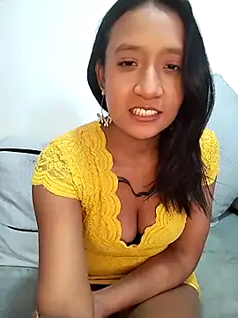 Snapshot of cami_victoria chatting on February 15, 7:17 pm cami victoria online show from February 15, 7:17 pm