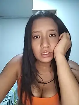 Snapshot of cami_victoria chatting on May 28, 7:22 pm cami victoria online show from May 28, 7:22 pm