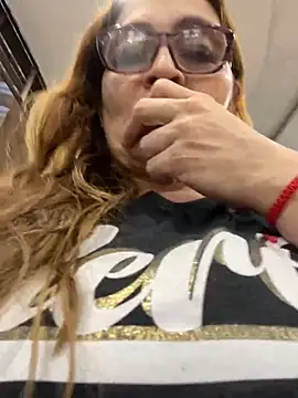 AntonellaAlondra4 online show from January 24, 11:23 pm