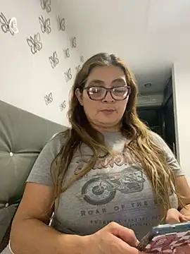 AntonellaAlondra4 online show from March 2, 1:58 am