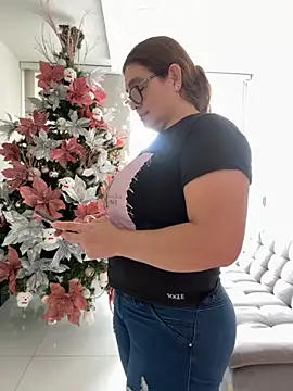 AntonellaAlondra4 online show from December 2, 3:29 pm