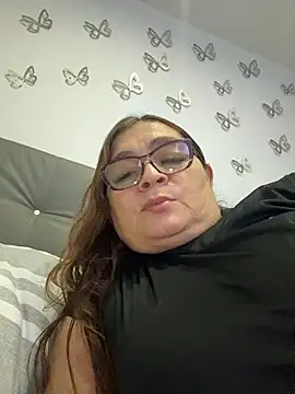 AntonellaAlondra4 online show from March 29, 12:21 am