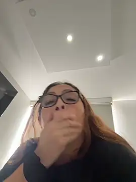 Snapshot of AntonellaAlondra4 chatting on May 11, 2:45 pm AntonellaAlondra4 online show from May 11, 2:45 pm