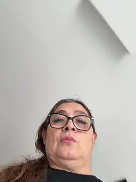 Snapshot of AntonellaAlondra4 chatting on May 26, 1:18 pm AntonellaAlondra4 online show from May 26, 1:18 pm