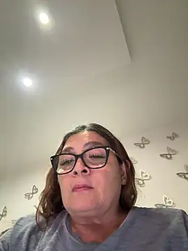 Snapshot of AntonellaAlondra4 chatting on May 29, 11:47 pm AntonellaAlondra4 online show from May 29, 11:47 pm