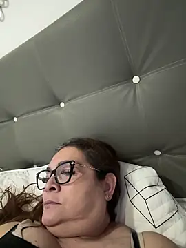 Snapshot of AntonellaAlondra4 chatting on May 30, 12:35 pm AntonellaAlondra4 online show from May 30, 12:35 pm