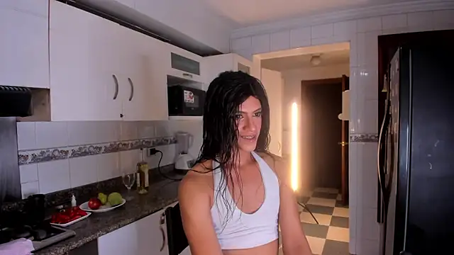 Snapshot of APRILL_FOXX chatting on December 6, 6:04 am APRILL FOXX online show from December 6, 6:04 am