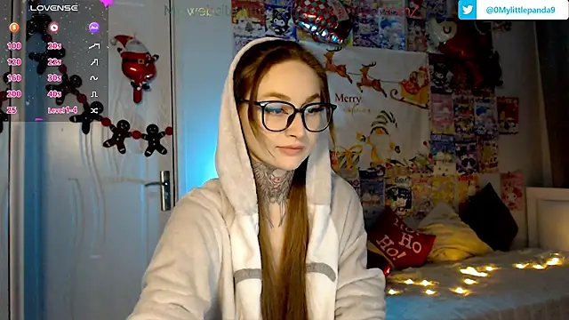 Snapshot of Milky_way_UwU chatting on December 22, 2:49 am Milky way UwU online show from December 22, 2:49 am