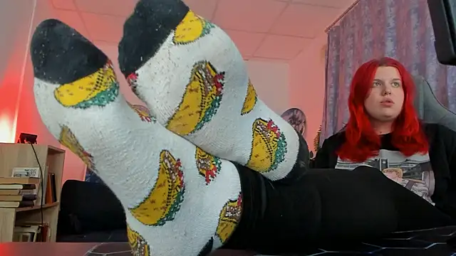 NielletaBlossom online show from March 4, 2:50 am