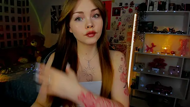 AkiraKatsu online show from December 20, 11:06 am