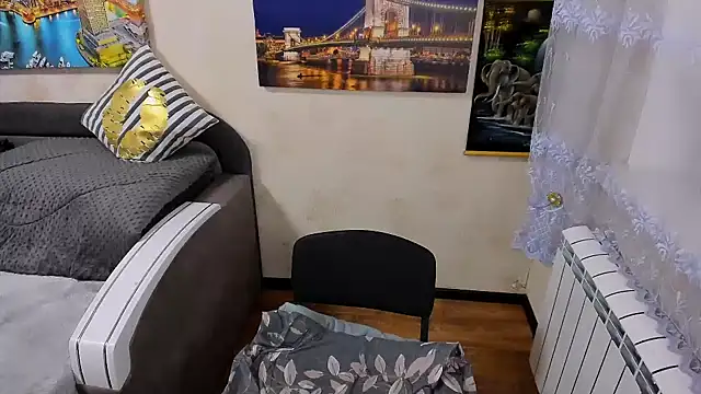 Snapshot of Lady_Boom_Wild_ chatting on February 16, 4:47 pm Lady Boom Wild online show from February 16, 4:47 pm