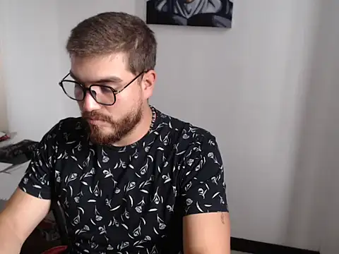 Dylanwish online show from December 19, 7:32 pm