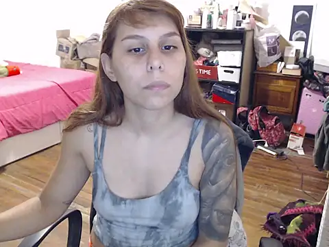 bunnylolaa4 online show from March 18, 2:04 am