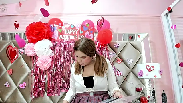 Aurora-Rossi online show from February 13, 2:40 am