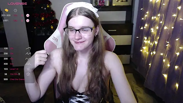 Tomato Tease online show from December 19, 5:25 am