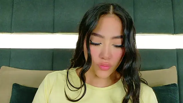 Snapshot of nicolle_pierce chatting on November 8, 12:49 pm nicolle pierce online show from November 8, 12:49 pm