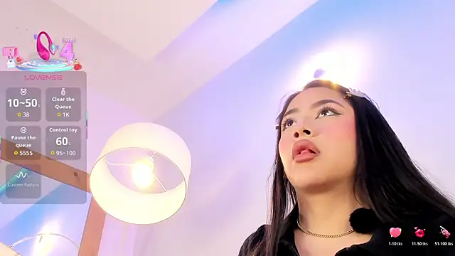 nicolle pierce online show from January 7, 2:08 pm