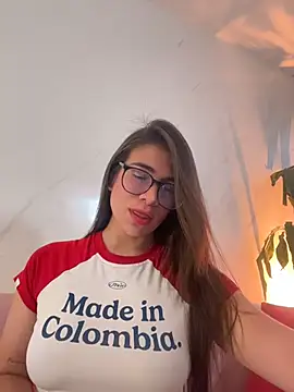 MariaIsabella8 online show from June 17, 9:16 pm