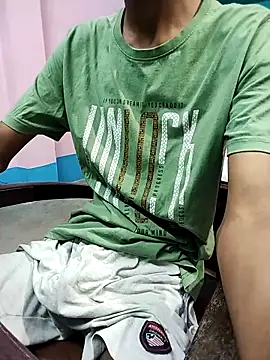 Snapshot of Afgref5335 chatting on October 6, 5:43 pm Afgref5335 online show from October 6, 5:43 pm