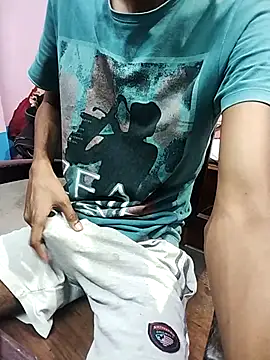 Snapshot of Afgref5335 chatting on October 17, 5:59 pm Afgref5335 online show from October 17, 5:59 pm