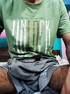 Snapshot of Afgref5335 chatting on October 18, 5:57 pm Afgref5335 online show from October 18, 5:57 pm