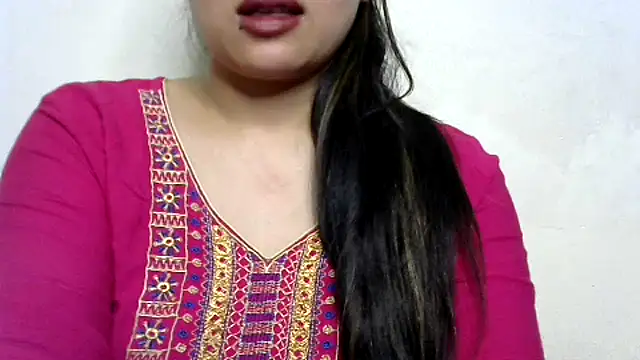 Snapshot of Come-on-over chatting on January 26, 4:51 am Come-on-over online show from January 26, 4:51 am