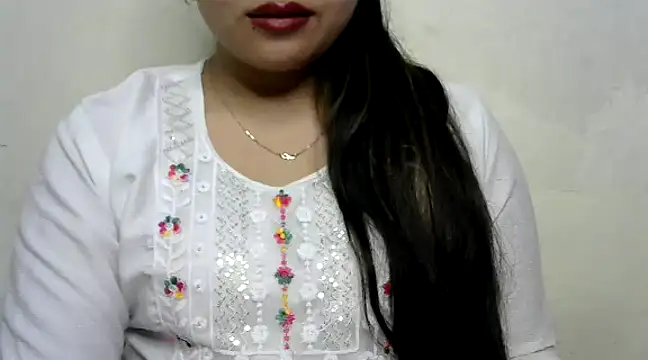 Snapshot of Come-on-over chatting on February 4, 5:34 pm Come-on-over online show from February 4, 5:34 pm