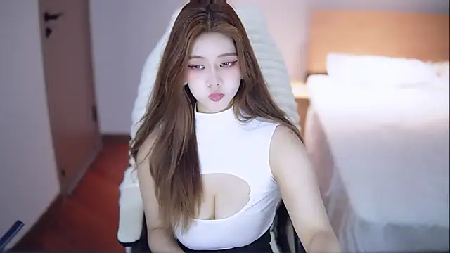 lkjfdsks online show from March 1, 10:31 pm