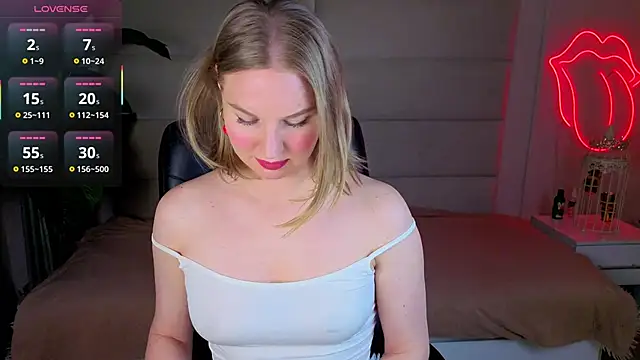 Angel Nikole online show from February 23, 1:47 am