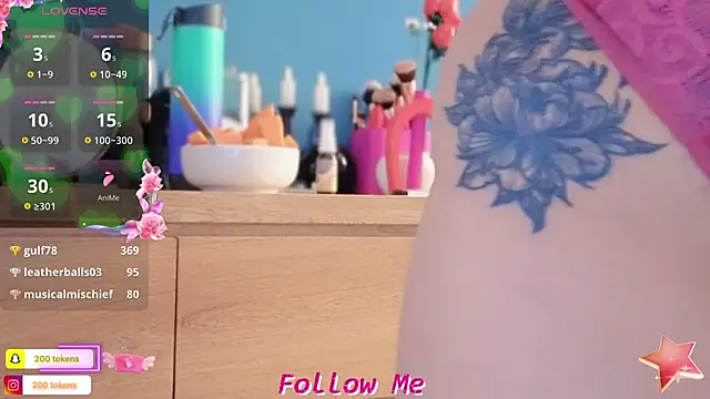 QueenYsuRey online show from February 14, 12:47 pm