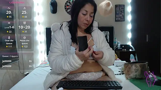Snapshot of Rachell_111 chatting on January 29, 11:51 am Rachell 111 online show from January 29, 11:51 am