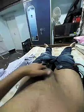 Snapshot of Dexiboy chatting on December 11, 6:31 pm Dexiboy online show from December 11, 6:31 pm